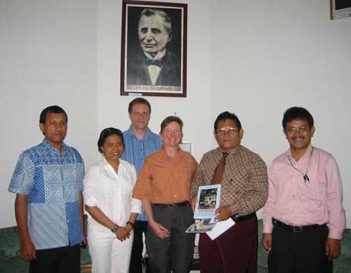 Uni Medan Sidihoni Buch