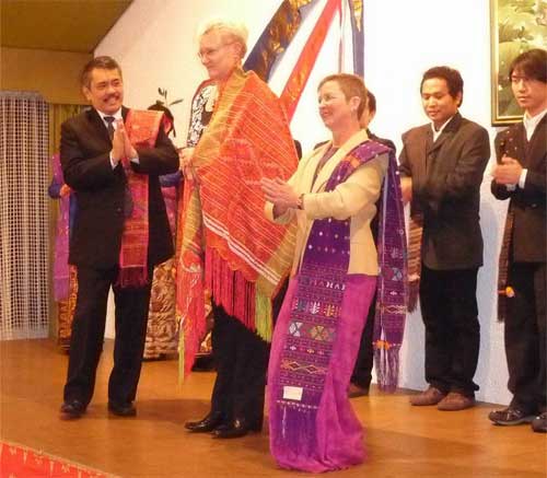 Tanz mit Buergermeisterin