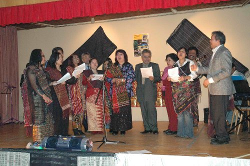 Ulos Übergabe durch Konsul